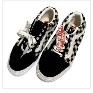 Vans Women’s  Men’s Old Skool (Sherpa) Checkerboard  size 8.5 women 7 men NEW